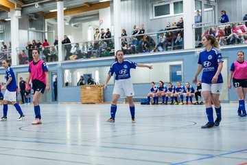 Bild 78 - F Loewinnen Hallen Cup